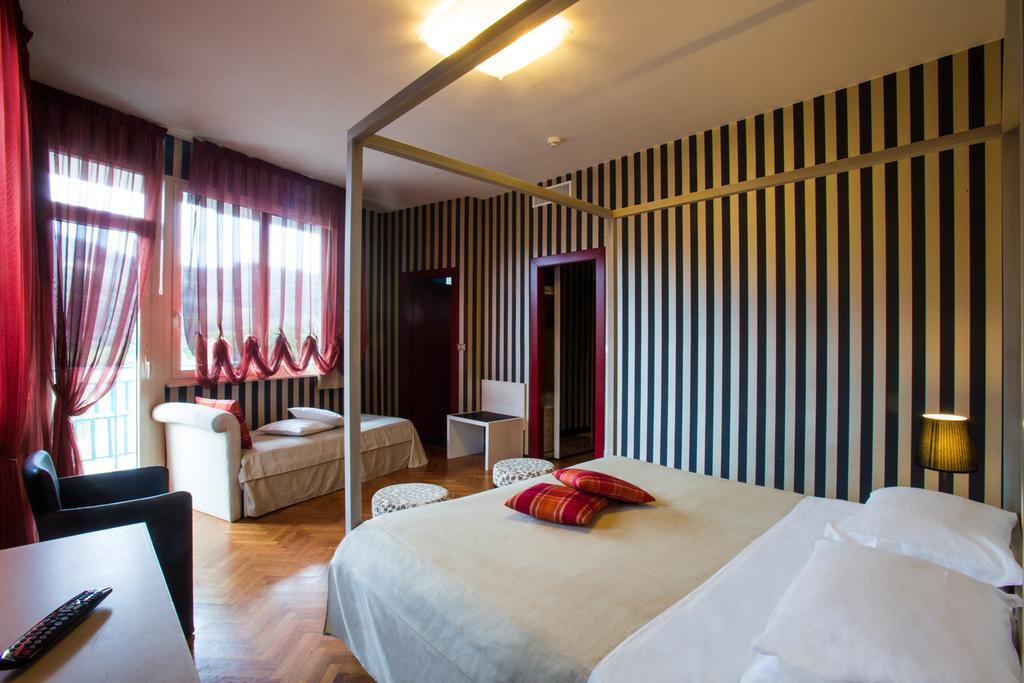 Grand Hotel Panoramic มอนเตกาตินี แตร์เม ภายนอก รูปภาพ